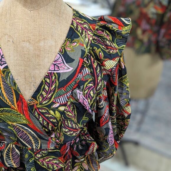 Floral Ruffle Blouse - Picture 3 of 8